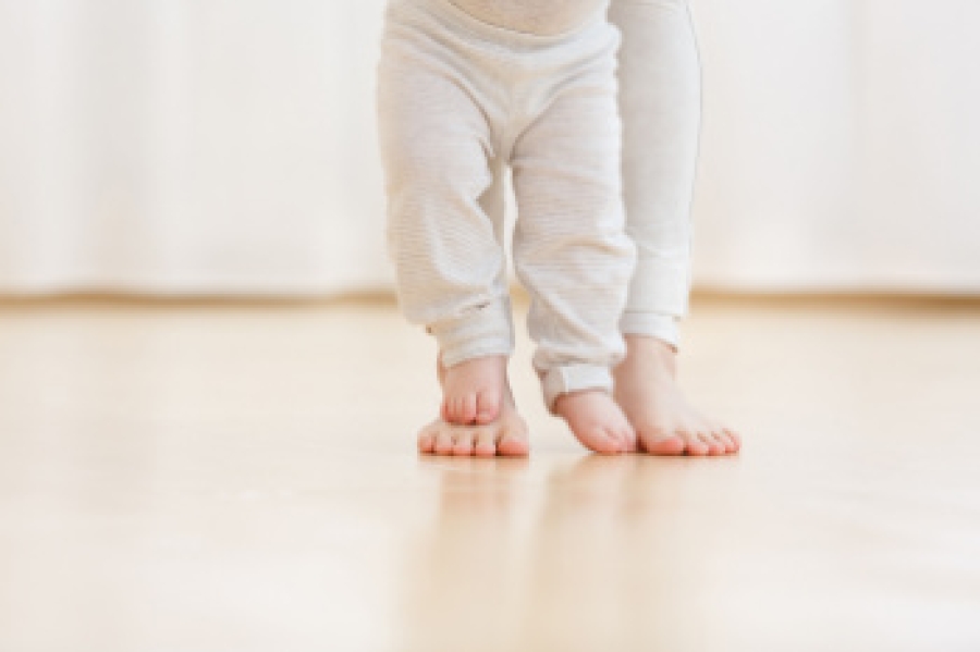 When retailer can babies start wearing shoes